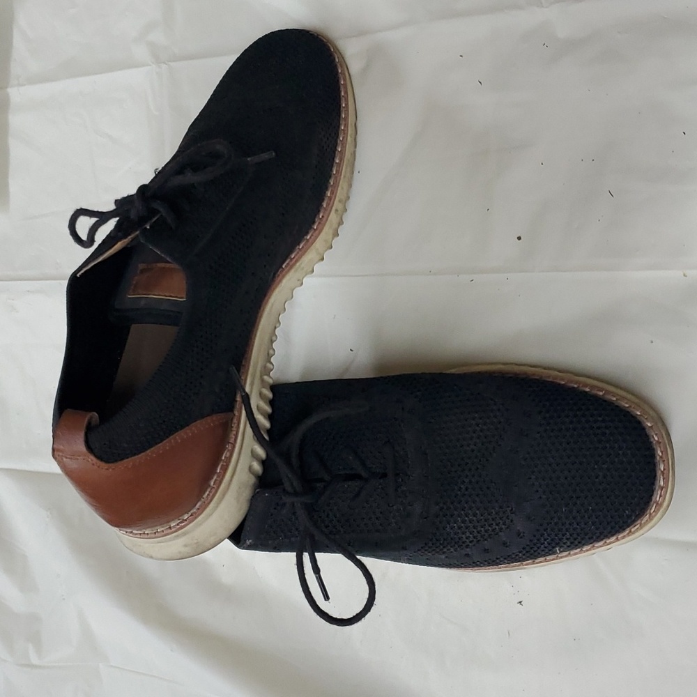 Shoes - Picture 2 of 4